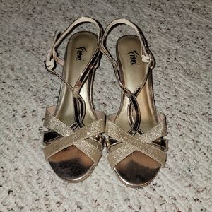Fioni Gold Wedge Sandal